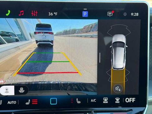 New 2026 Volkswagen Tiguan SE R-Line image 12