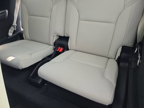 New 2026 Volvo XC90 T8 Ultra w/ Protection Package Premier image 23