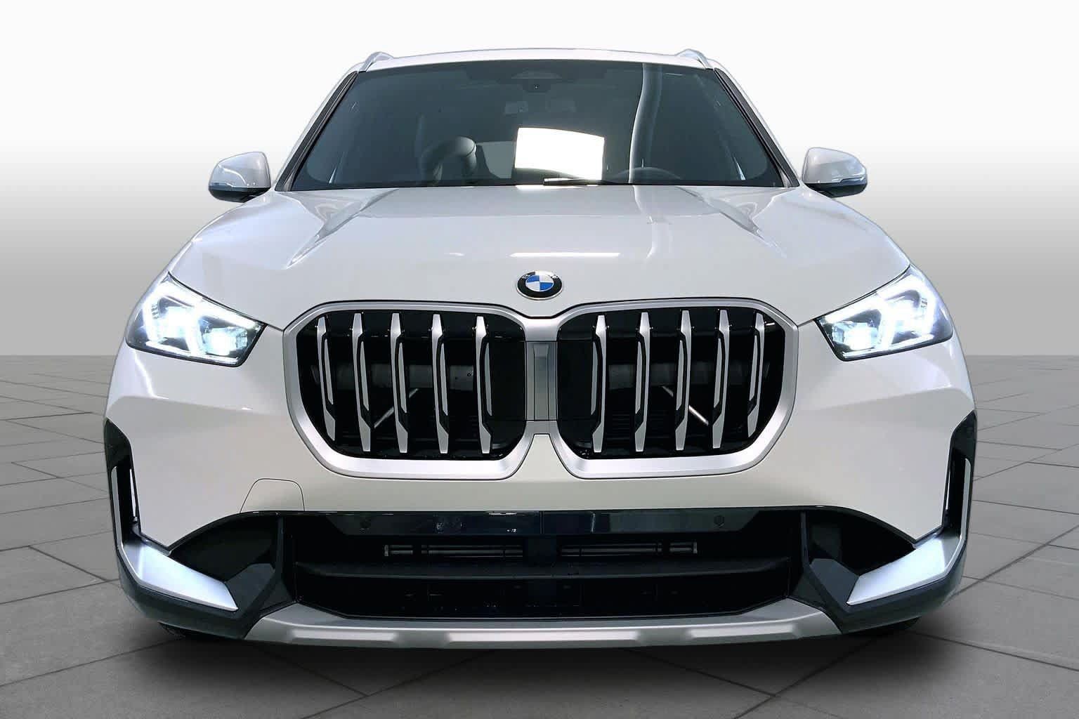 New 2027 BMW X1 xDrive28i AWD/4WD image 3