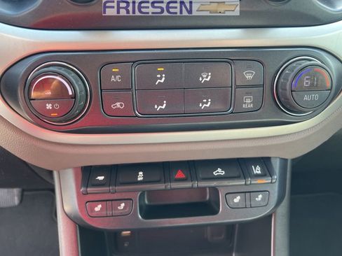Used 2018 Chevrolet Colorado LT w/ Luxury Package, Chrome AWD/4WD image 19