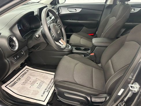 Used 2024 Kia Forte LXS w/ LXS Technology Package FWD image 39