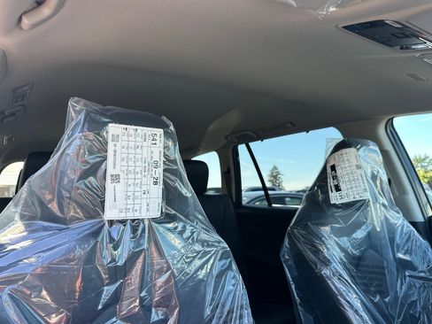 New 2026 Toyota Grand Highlander XLE image 16