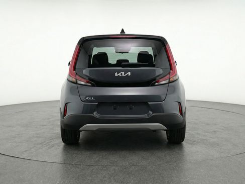 Used 2025 Kia Soul LX w/ LX Technology Package FWD image 7