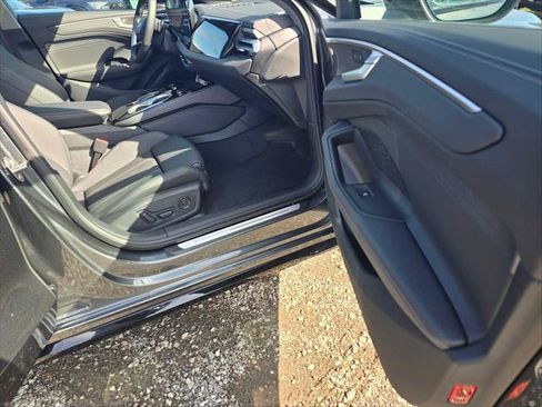 New 2026 Audi A6 Premium Plus AWD/4WD image 10