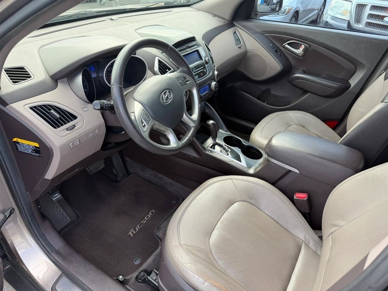 Used 2013 Hyundai Tucson Limited FWD image 20