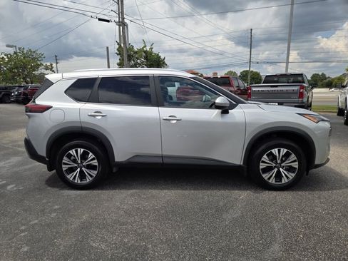 Used 2023 Nissan Rogue SV w/ SV Premium B Package AWD/4WD image 5