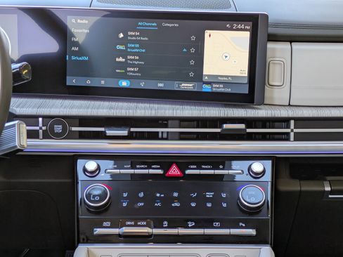 Certified 2025 Hyundai Santa Fe Calligraphy image 14