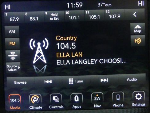 Used 2022 Jeep Wrangler Unlimited Sahara image 11