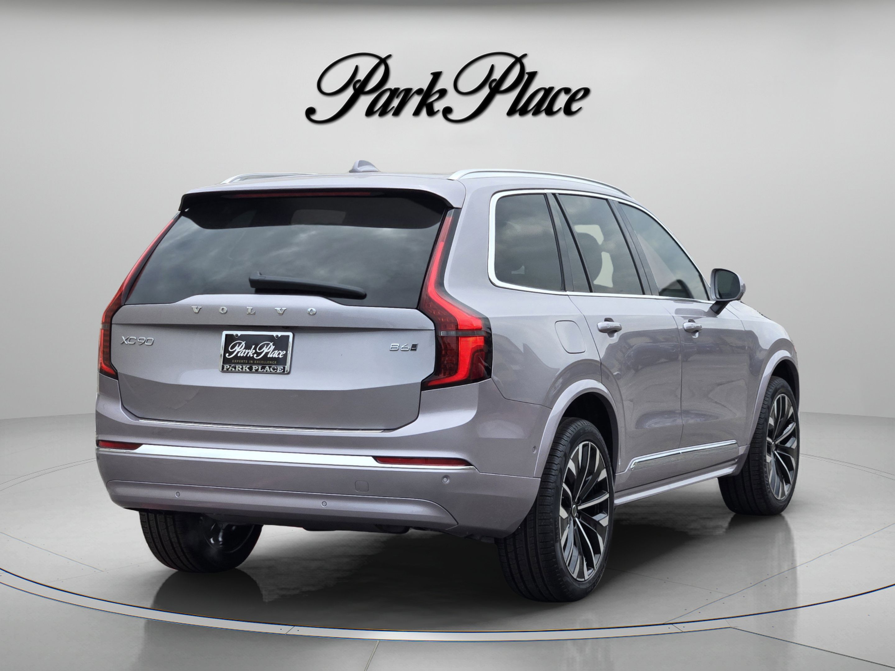 Used 2026 Volvo XC90 B6 Plus w/ Protection Package Premier AWD/4WD image 6
