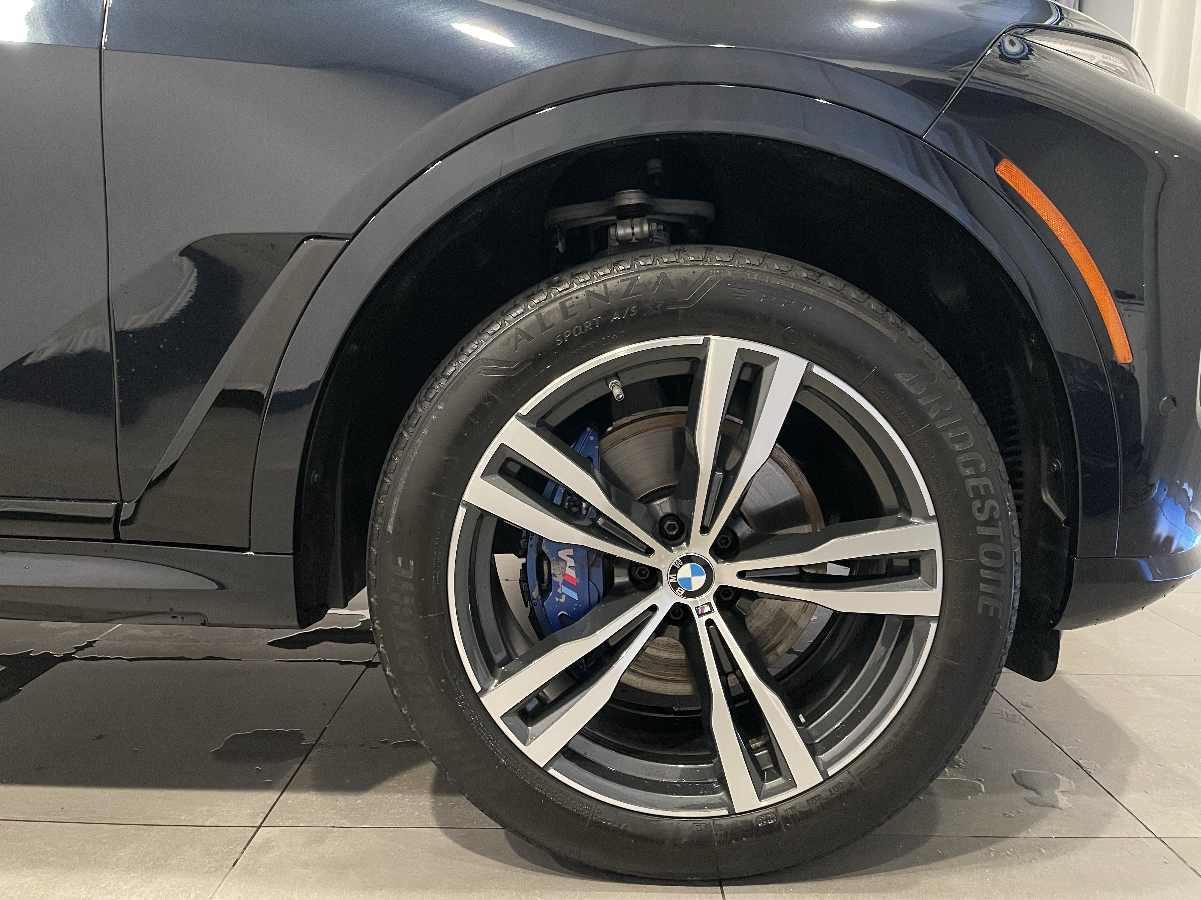 Used 2025 BMW X7 xDrive40i w/ M Sport Package AWD/4WD image 10