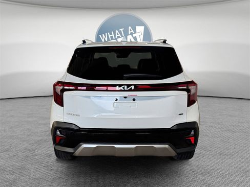 Certified 2025 Kia Seltos SX image 5