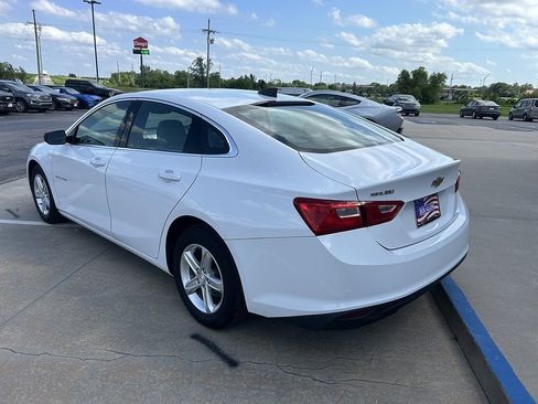 Used 2020 Chevrolet Malibu LS FWD image 3
