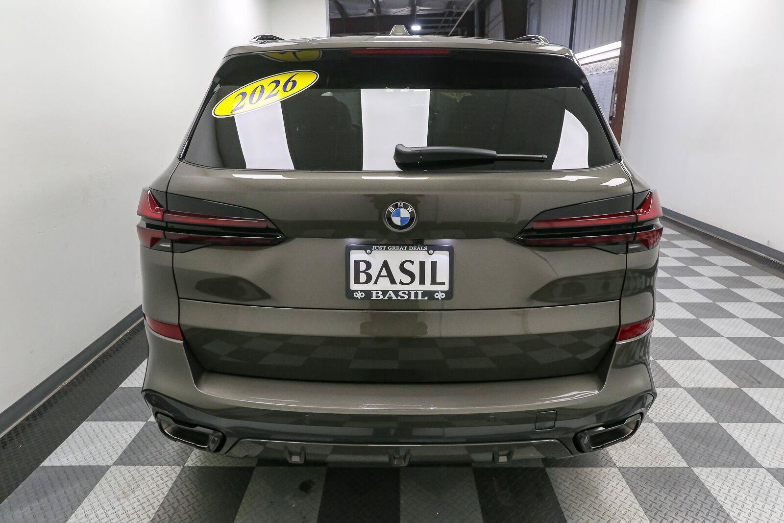 Used 2026 BMW X5 xDrive40i w/ M Sport Package AWD/4WD image 10