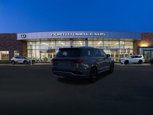 Used 2025 Lexus TX 500h AWD image 27