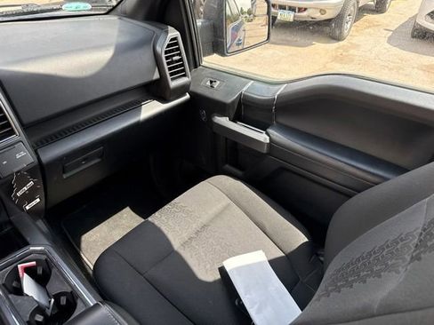 Used 2018 Ford F150 XLT w/ Equipment Group 302A Luxury AWD/4WD image 16