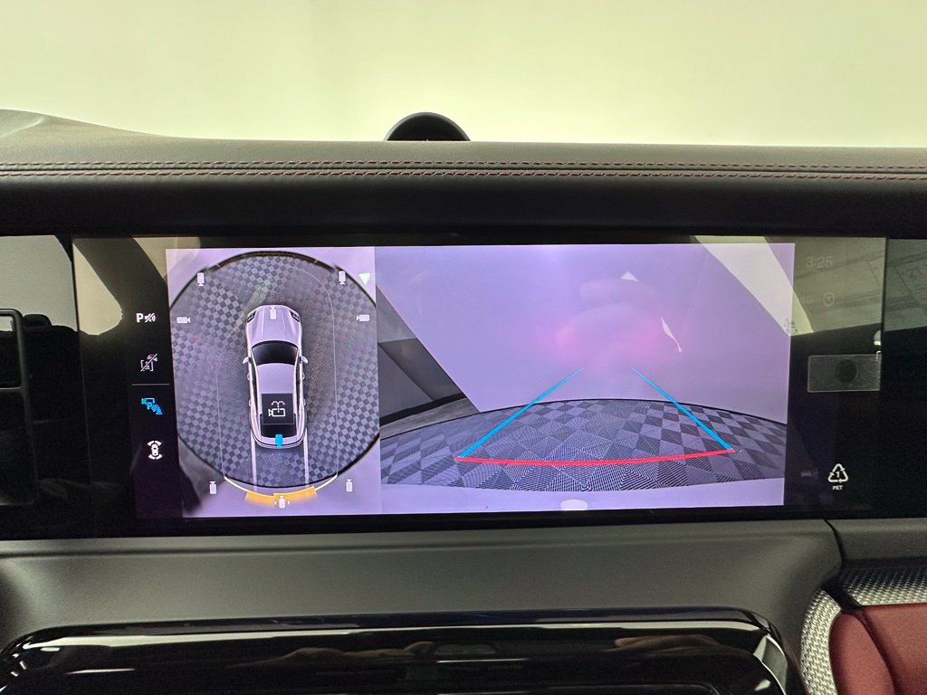 Used 2026 Porsche Panamera RWD image 38