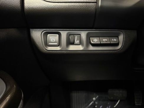 Used 2023 GMC Acadia AT4 w/ GMC Pro Grade Package AWD/4WD image 15