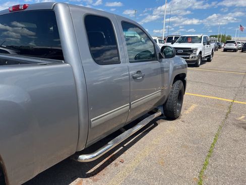 Used 2009 Chevrolet Silverado 1500 LT w/ Power Pack Plus AWD/4WD image 11