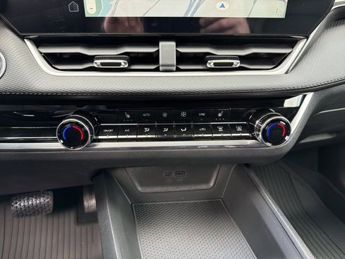 New 2026 Chevrolet Equinox LT w/ Convenience Package II image 25