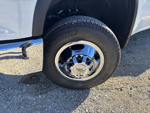 New 2026 Chevrolet Silverado 3500 LT w/ Convenience Package image 13