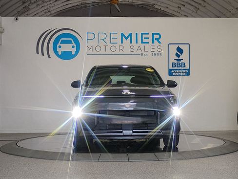 Used 2024 Hyundai Kona SE image 88