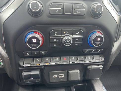 Used 2021 Chevrolet Silverado 1500 LTZ image 27