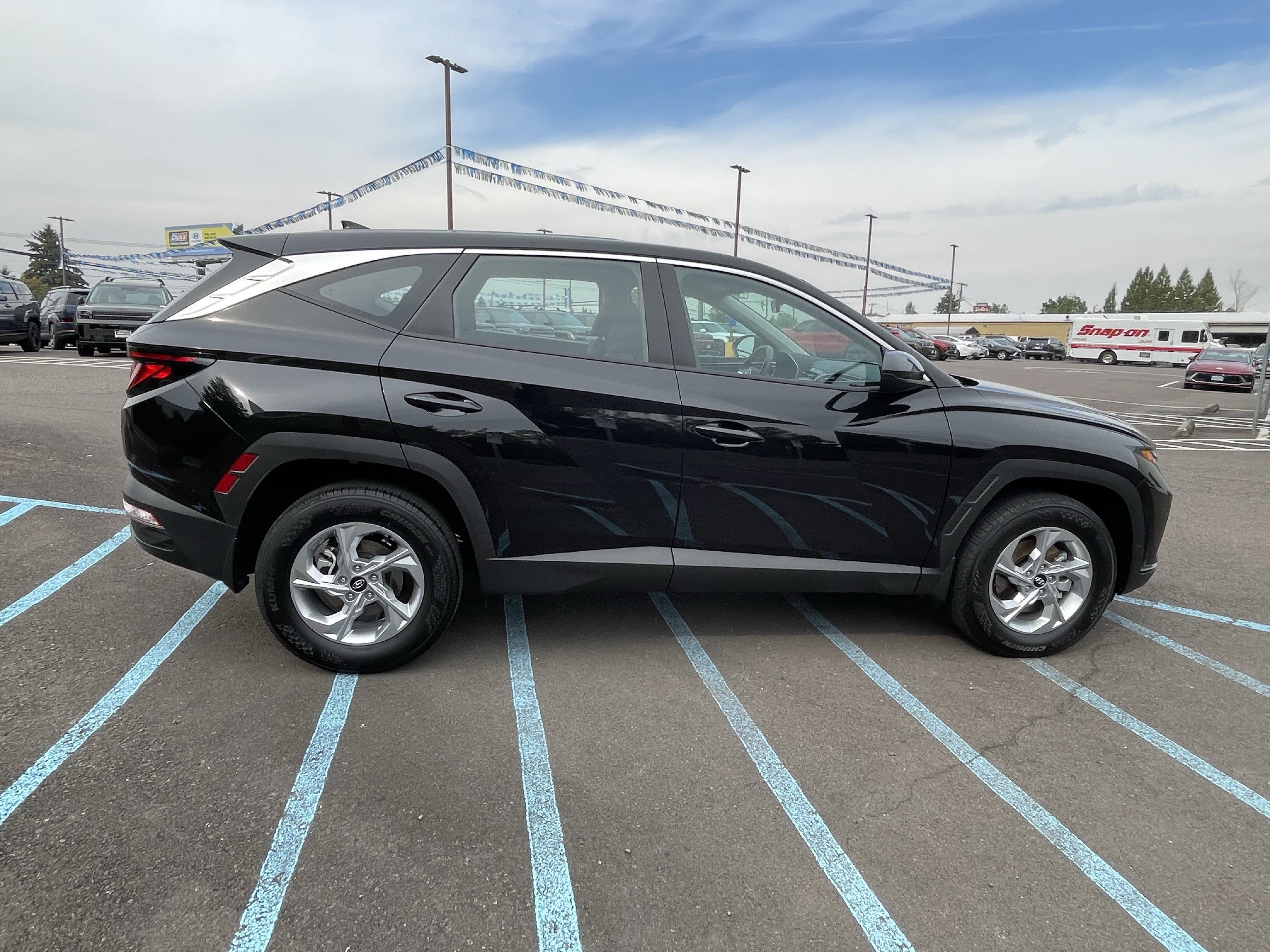Certified 2024 Hyundai Tucson SE AWD/4WD image 6