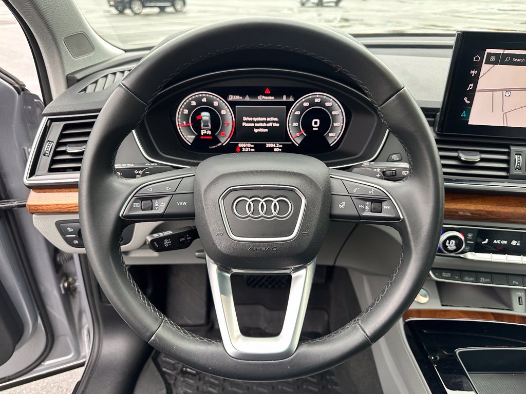 Used 2022 Audi Q5 2.0T Premium Plus w/ Premium Plus Package AWD/4WD image 13