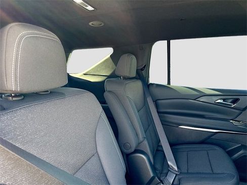 New 2026 Chevrolet Traverse LT w/ LPO, Floor Liner Package image 32