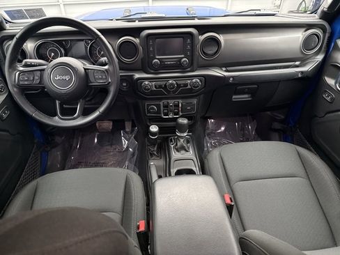 Used 2021 Jeep Gladiator Sport image 14