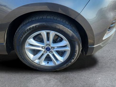 Used 2020 Ford Edge SEL w/ Convenience Package image 17