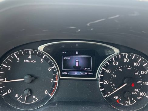 Used 2019 Nissan Pathfinder SL FWD image 42