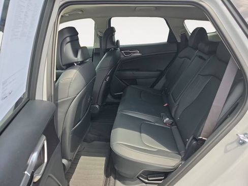 Used 2026 Kia Sportage EX AWD/4WD image 13