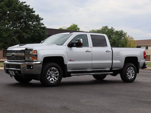 Used 2019 Chevrolet Silverado 2500 LTZ w/ Duramax Plus Package AWD/4WD image 11