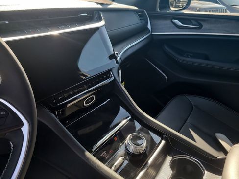 New 2026 Jeep Grand Cherokee Limited image 21