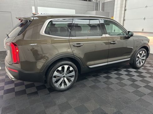 Used 2022 Kia Telluride S image 11