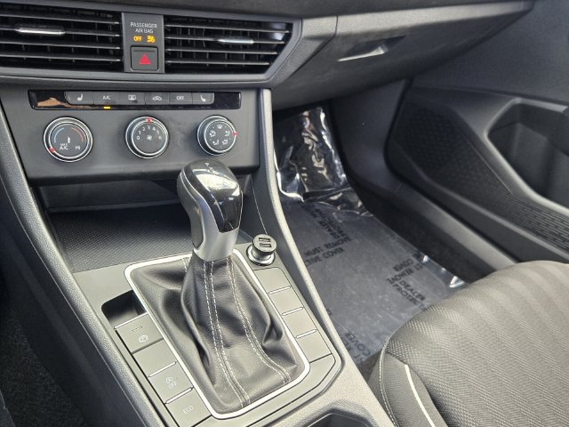 Used 2024 Volkswagen Jetta Sport FWD image 19