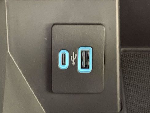 Certified 2022 Ford F150 Lariat image 22