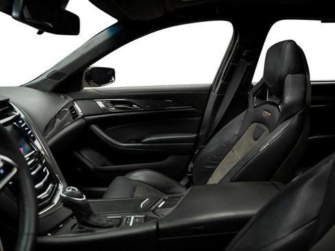 Used 2018 Cadillac CTS V w/ Carbon Fiber Package RWD image 60
