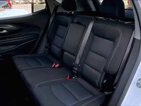 Used 2024 GMC Terrain SLE w/ Elevation Edition FWD image 27
