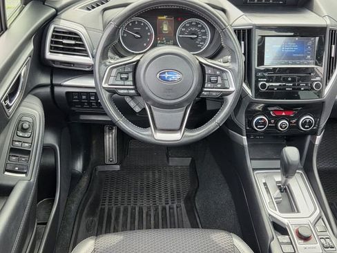 Used 2022 Subaru Forester Premium AWD/4WD image 11