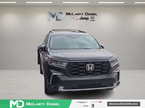 Used 2023 Honda Pilot Elite image 1