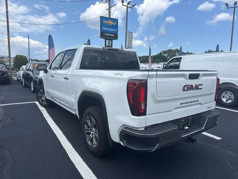 Used 2025 GMC Sierra 1500 SLT AWD/4WD image 11