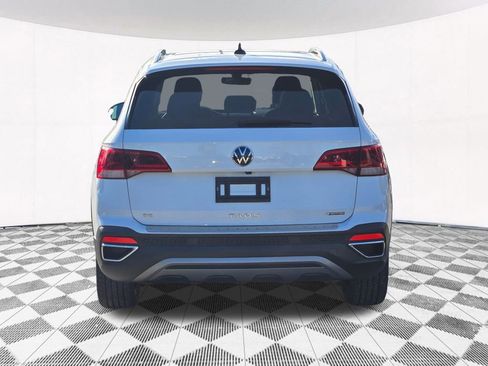Used 2023 Volkswagen Taos SE w/ Panoramic Sunroof Package image 21