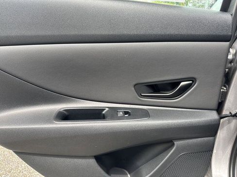 New 2025 Hyundai Elantra SEL image 21