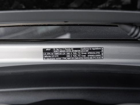 Certified 2019 Porsche 911 GT2 RS RWD image 53