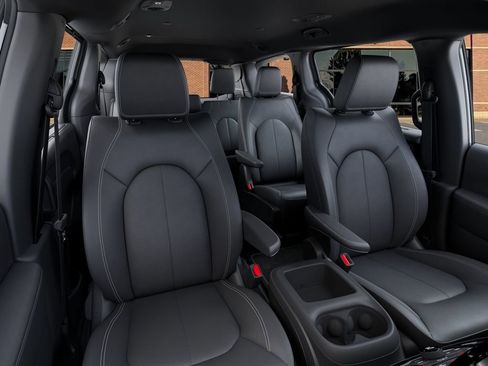 New 2026 Chrysler Voyager LX image 16
