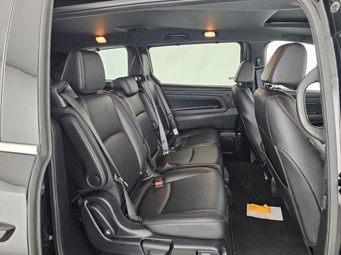 Used 2025 Honda Odyssey Sport-L image 12