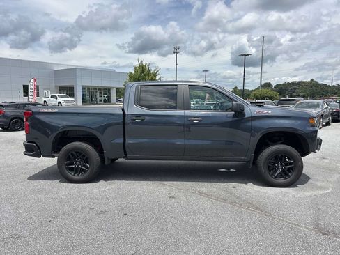 Used 2021 Chevrolet Silverado 1500 Custom Trail Boss w/ Safety Confidence Package AWD/4WD image 5