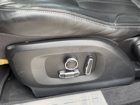 Used 2016 Jaguar XJ R-Sport RWD image 5